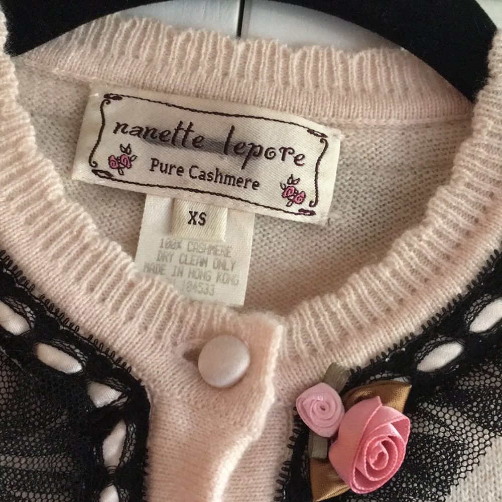 Nanette Lepore Cashmere XS Sweater Pink buttons - Picture 3 of 7